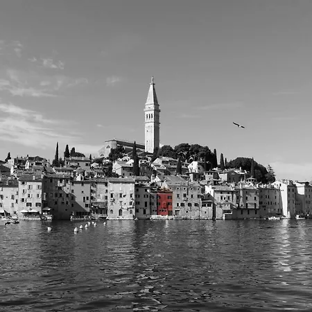 Luxury Seafront Palazzo بيت للعطل *