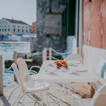 Luxury Seafront Palazzo Rovinj