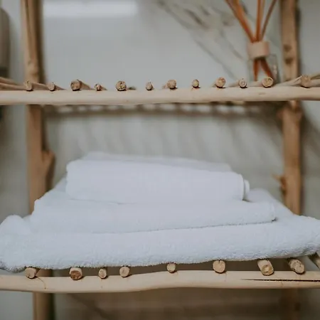 Luxury Seafront Palazzo بيت للعطل