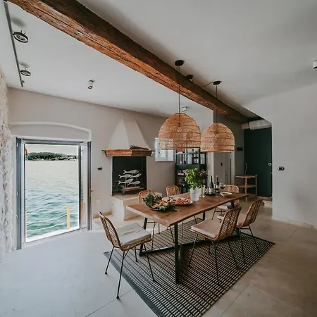 Luxury Seafront Palazzo Rovinj